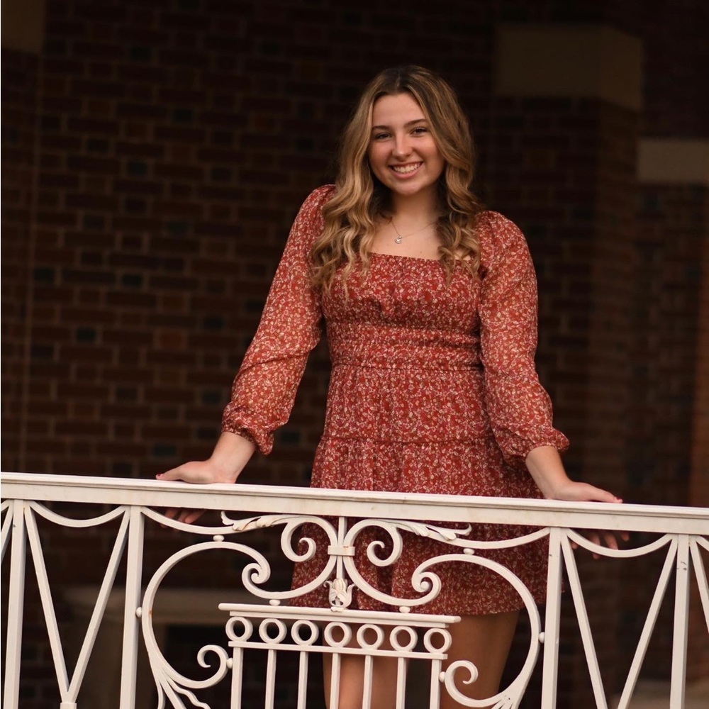 Meet your Posher, Madison